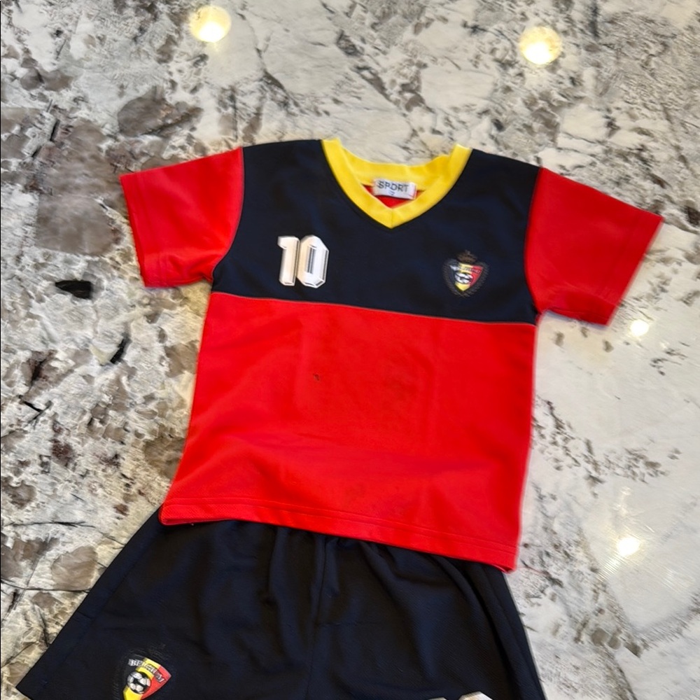 Source Unknown Red and Black Jersey Matching Set